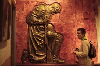 Cost of Being Robbed While Traveling Abroad