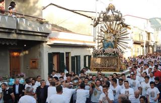 Can Francis Kick the Mafia Out of the Church?