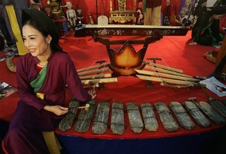 A Tale of Two Vietnamese Cities