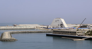 Building the Louvre in Abu Dhabi