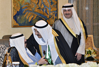 Qatar Mends Its Saudi Fences