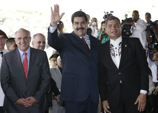 Venezuela Cuts Oil Export Subsidies