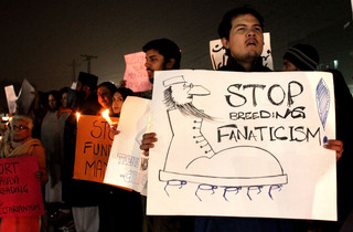 Pakistan Cavorts in the Jihadist Snakepit