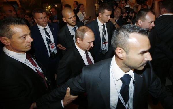 Putin's Long Bet on European Weakness