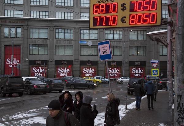 Why Devaluation Helps Putin