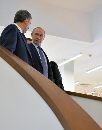 How Putin's High Ratings Are Molded