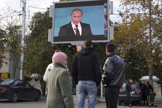 A False Choice Between Force and weak Diplomacy