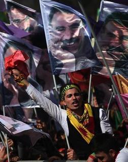 Why Does the PKK Hesitate on the Path to Peace?
