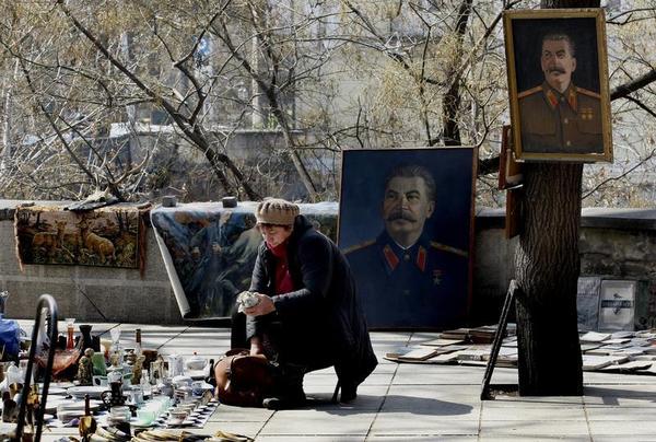 Stalin Rises From the Ashes in Putin's Russia