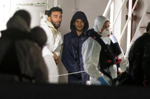 Farage: Only Take in Christian Refugees