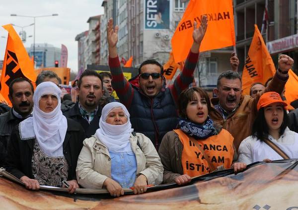Turkey's Foreign Policy Wrecks Its Economy