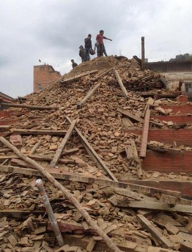Hundreds Dead in Nepal Quake