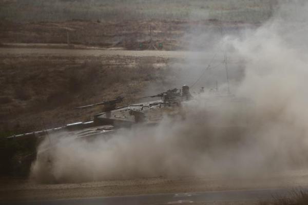 Painting Under the Rockets at Gaza Border
