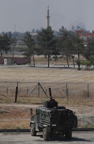 U.S. Helps Carve Out a Kurdish Enclave