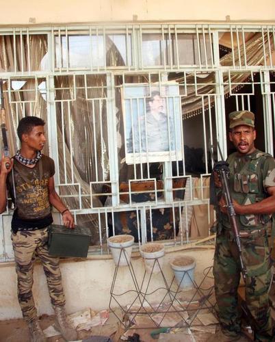 A Look at Who Is Fighting ISIS on the Ground