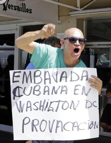 Backlash to Obama's Cuban Thaw Begins