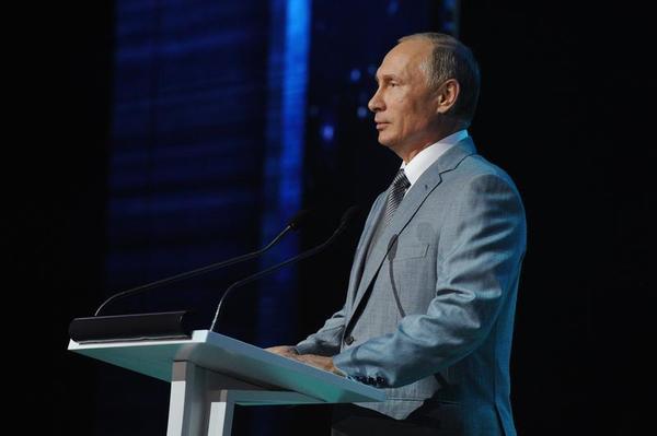 Putin vs. the Internet: The Laws That Matter