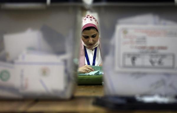 Despite Fine, Less than 20% of Egyptian Voters Turn Out