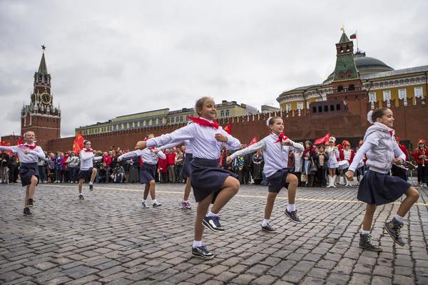 Russia's Military Clubs for Teens