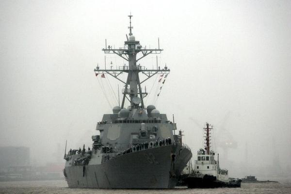 The U.S. Should Keep Sailing by Those Islands