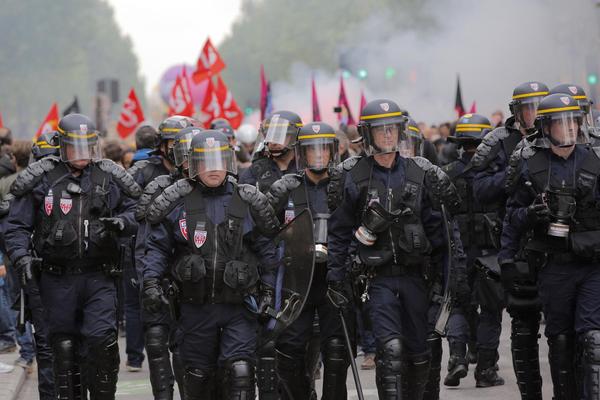 The Miserable French Workplace