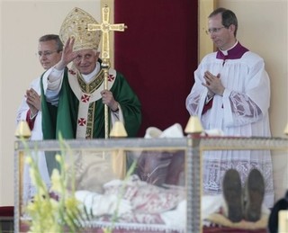 Pope's Conservatives Regain Upper Hand