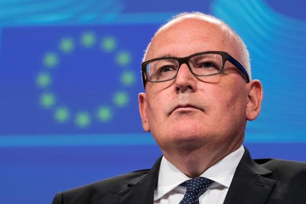 Europeans Must Choose Between Disparate Visions