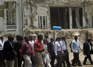 Democracies Survive Disasters