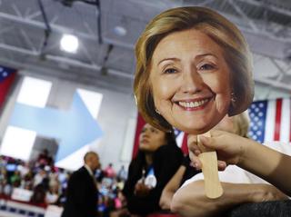 Why Neocons Are Flocking to Hillary Clinton