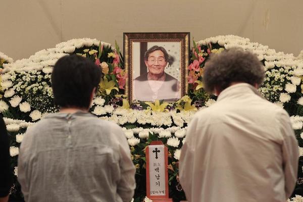 Why a Farmer's Death Set Off Bitter Protests in Seoul