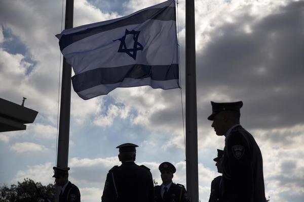 As Peacemaker, Peres Never Won Israeli Hearts & Minds