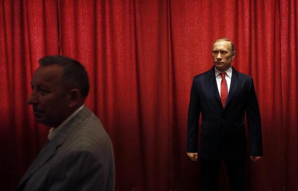 Moscow's War on Washington, and Its New Band of Usefuls