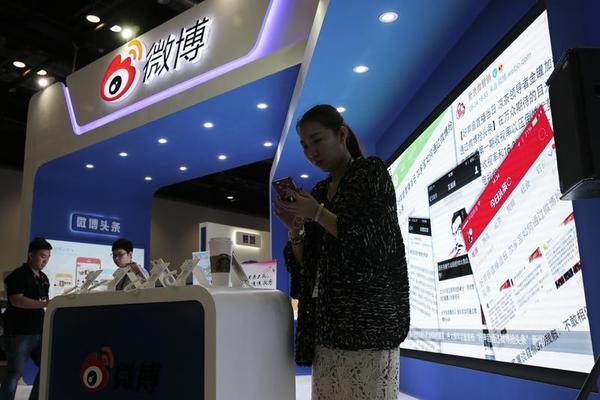 How U.S. Can Contain China in Cyberspace