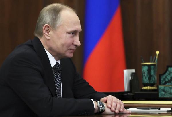 Which Will Collapse First: Russia or the EU?