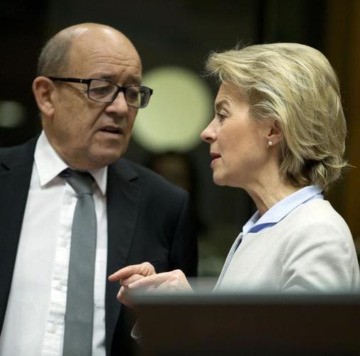 Fearing U.S. Withdrawal, Europe Considers Its Own Bomb