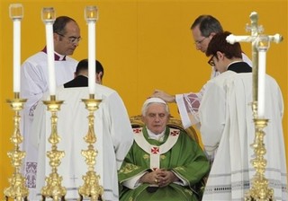 Pope Not to Blame for Church's Decline