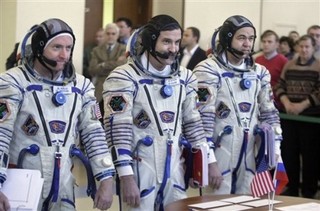 China, India Race for the Moon