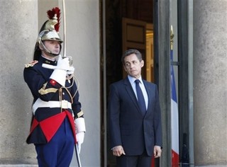Left-Wing Split May Help Sarkozy