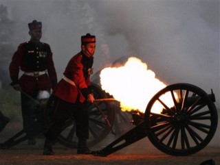 Nepal Monarchy, Government Continue to Clash