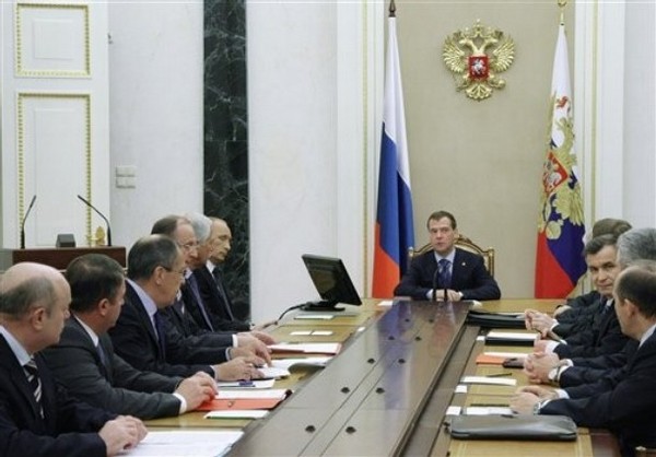 Putin-Medvedev Fight About to Get Ugly