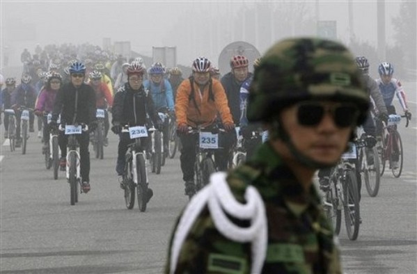 The Free-Trade Fight over South Korea