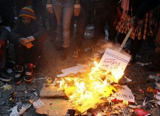Britain Faces More Violent Protests