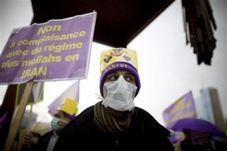 Iran Cracks Down on Sunni Clerics