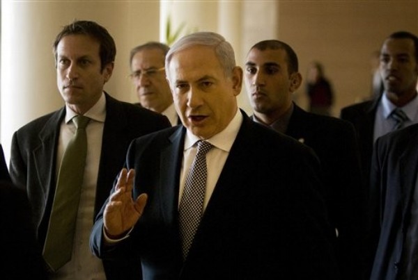 Papers Open Door for Mideast Talks