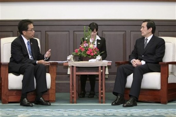 Taiwan Best Lay Low in Deportation Row
