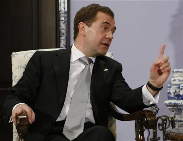 United Russia Resorts to More Fraud