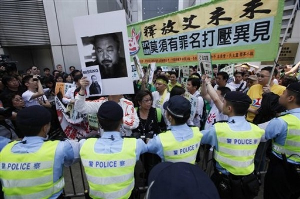 China Gags Economic Speech Too