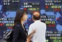 Dollar and Yen Rise