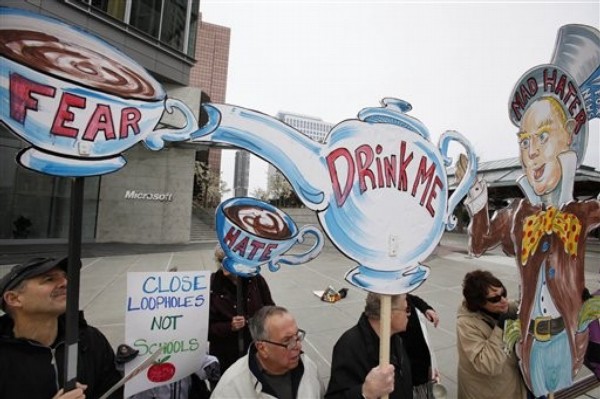 Gullible U.S. Swallowed 'Cups of Tea'