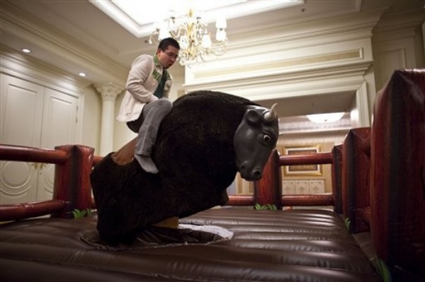 Why China Isn't Democratizing